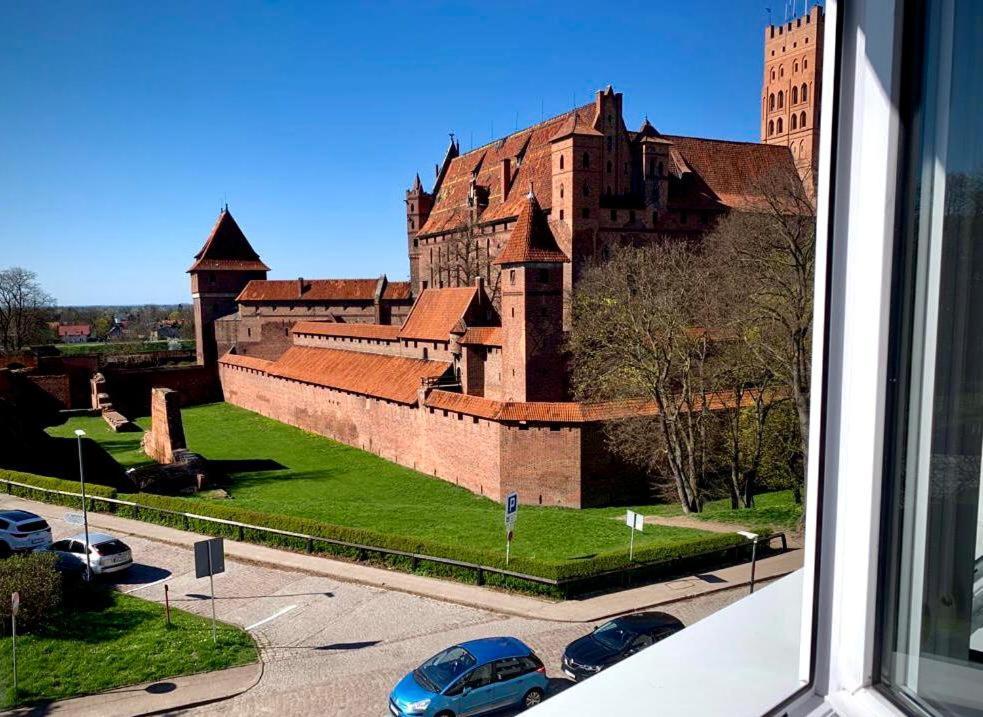 Widok Zamku O Poranku * Malbork
