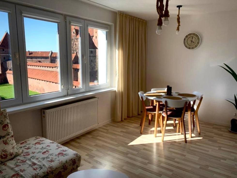 Widok Zamku O Poranku Apartment